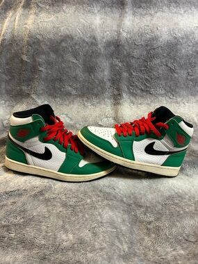 Nike Air Jordan 1 Women’s Retro High OG Lucky Green Size 9